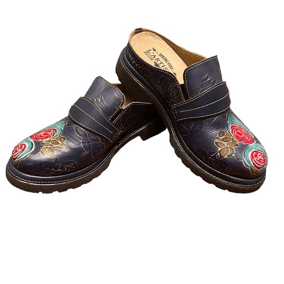 L'Artiste by Spring Step Floral Mule - Picture 3 of 8